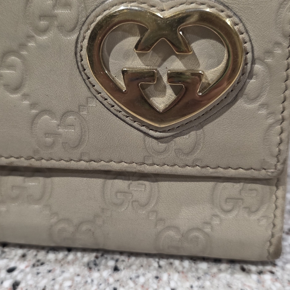 Gucci Guccissima Wallet In Ivory. Comes With Unbranded Chain - Picture 3 of 13